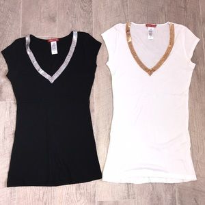 2 Piece Guess V T-shirts
